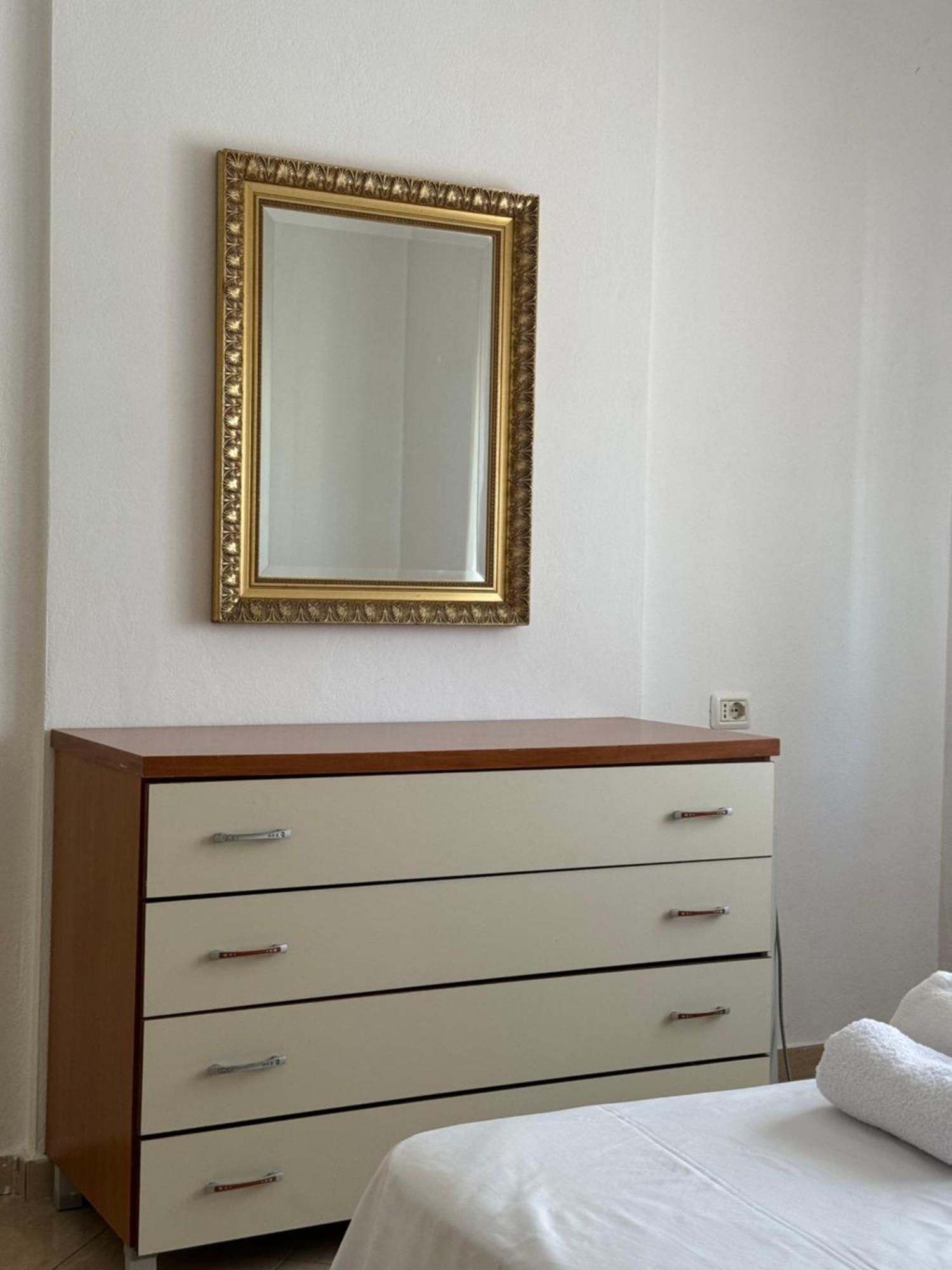 Elegant Apartment In Lungomare - N 23 Vlorë Exteriér fotografie